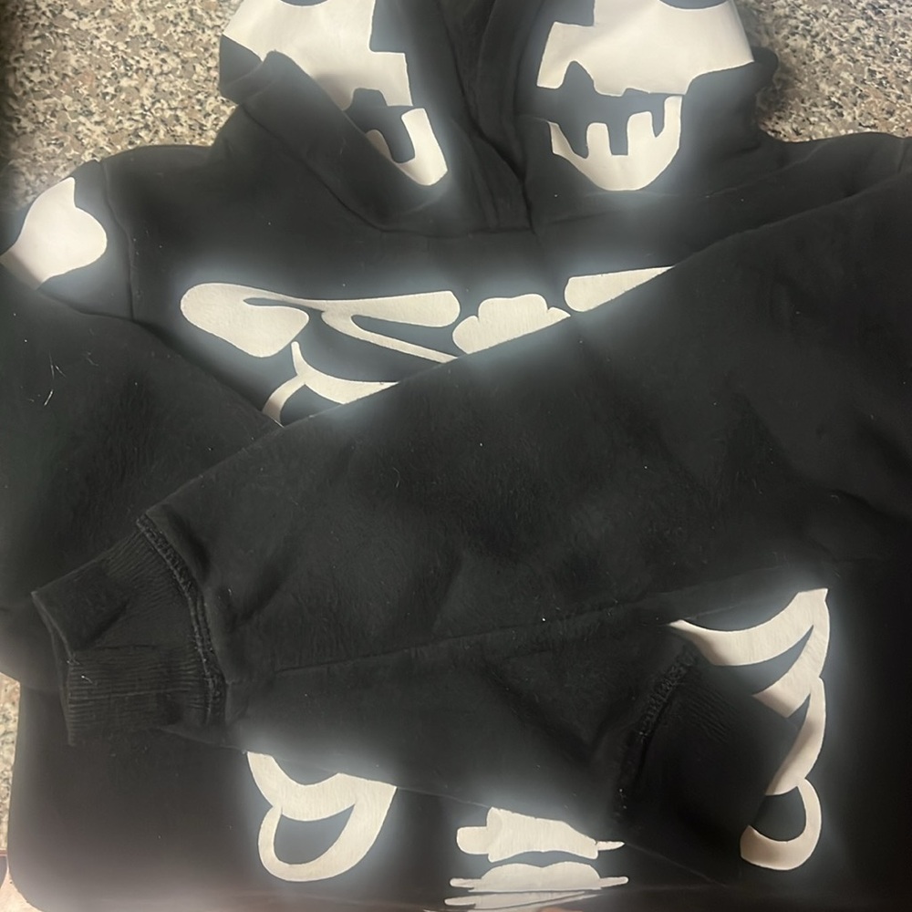 H&M cotton black white hoodie long sleeve skeleton rare Halloween ready 6-8 - Picture 4 of 6